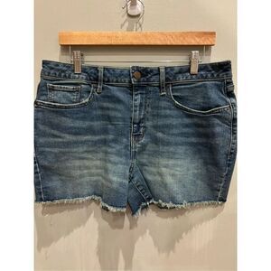 a.n.a 12 mid rise shortie shorts 3.5 inseam